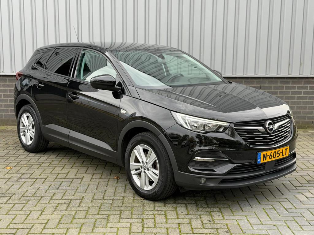 Opel Grandland X 1.2 Turbo Innovation |Automaat|Navi|Carplay, Auto's, Opel, Gebruikt, 1199 cc, Leder en Stof, Zwart
