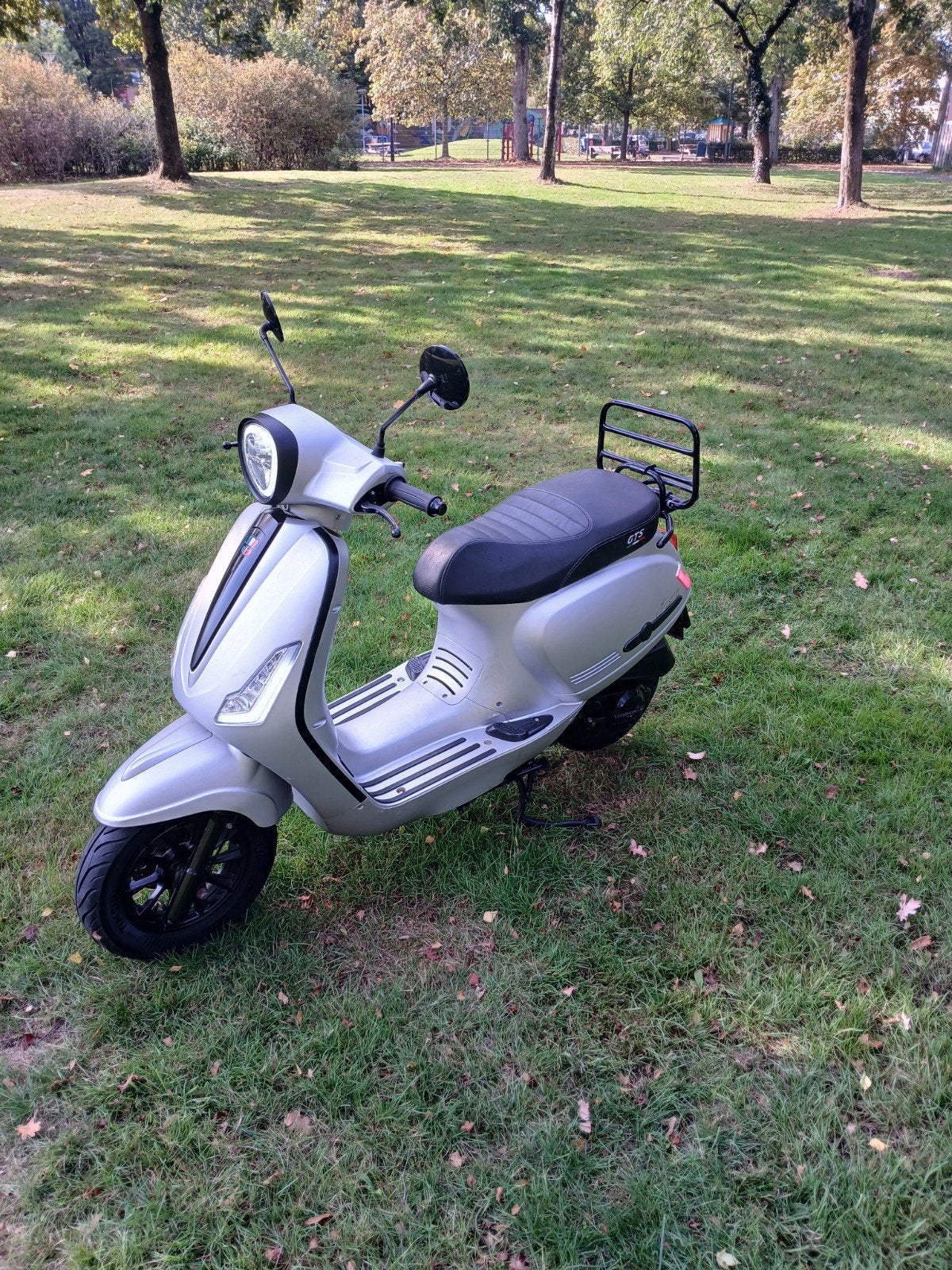 gts bravo brom scooter Bouwjaar 2022, Fietsen en Brommers, Ophalen, Maximaal 45 km/u, Benzine, 50 cc