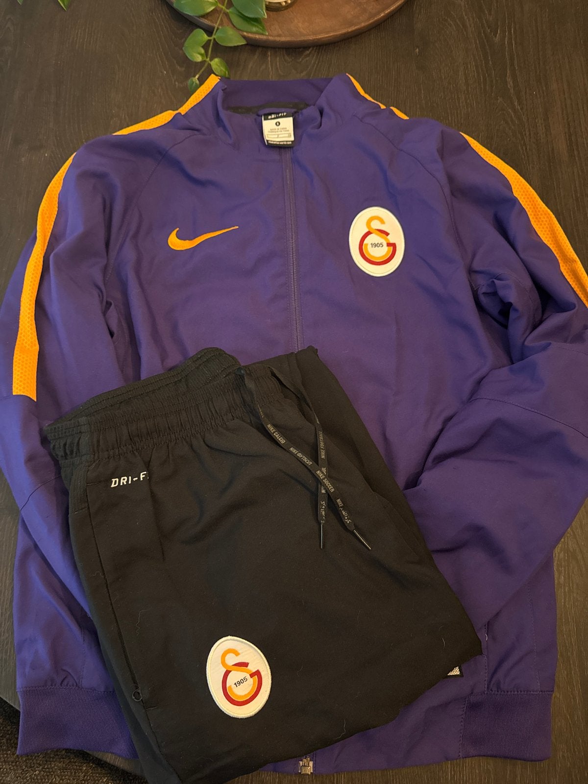 Nike Galatasaray trainingspak - Maat S, Meerkleurig, Ophalen of Verzenden, Zo goed als nieuw, Voetbal