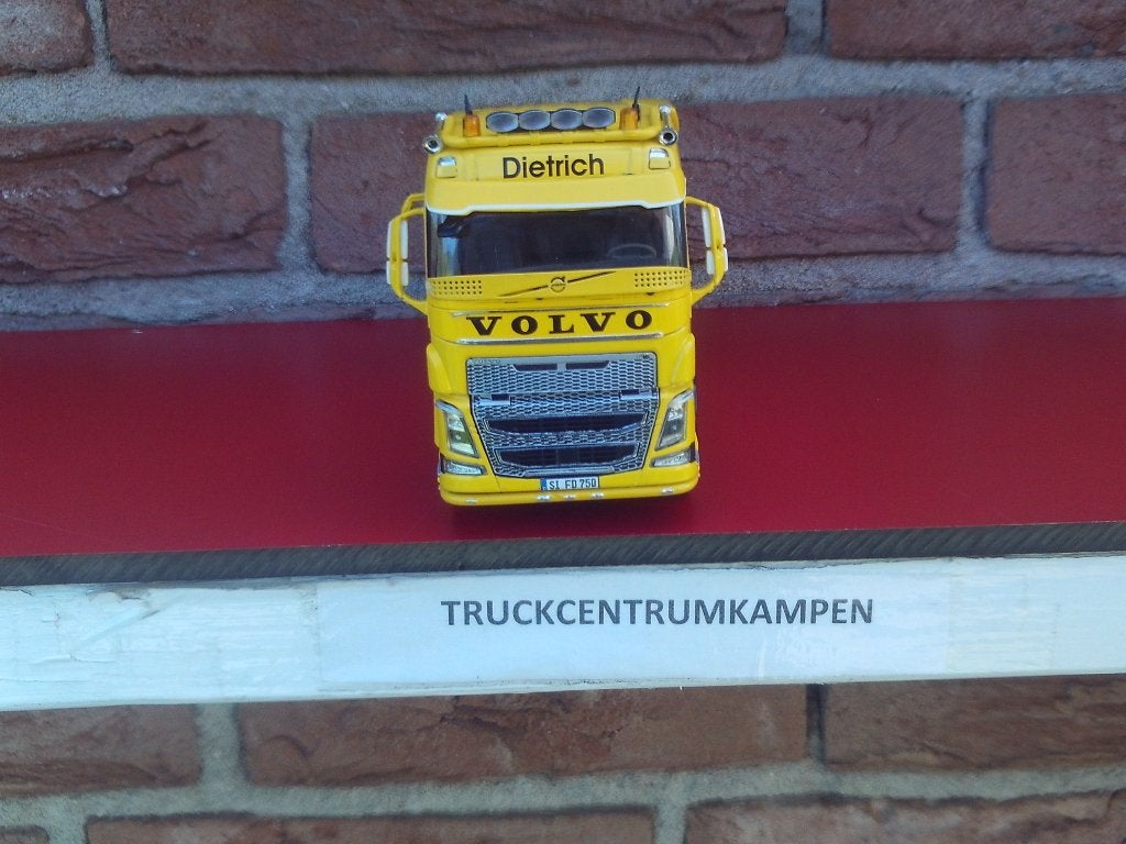WSI  Volvo  FH4  Globetrotter  van  Dietrich  GMBH., Hobby en Vrije tijd, Ophalen of Verzenden, Nieuw, Bus of Vrachtwagen, Wsi
