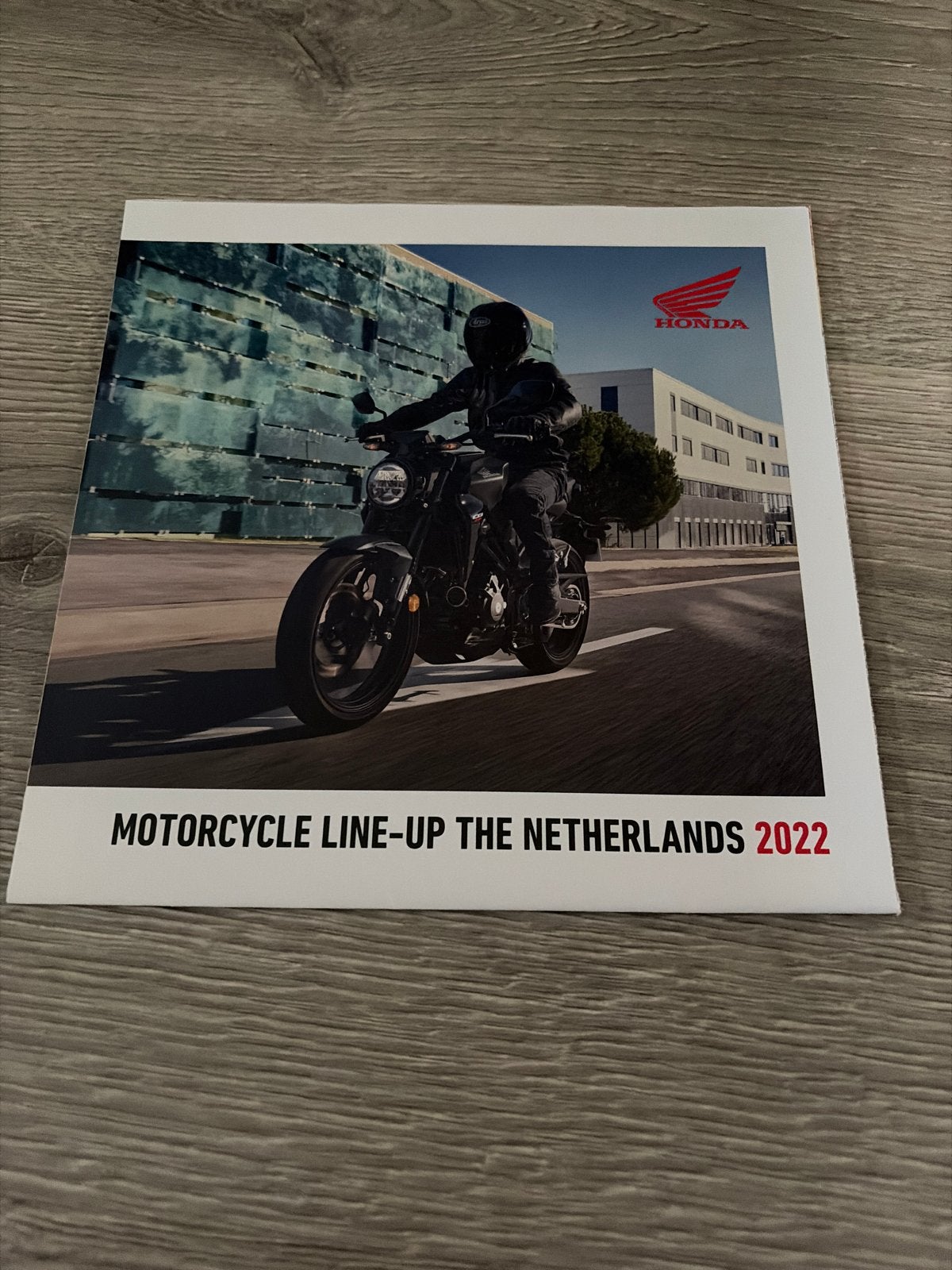 Honda Motorcycle Line-up 2022 folder met Fireblade poster, Boeken, Motoren, Ophalen of Verzenden, Gelezen, Merk of Model