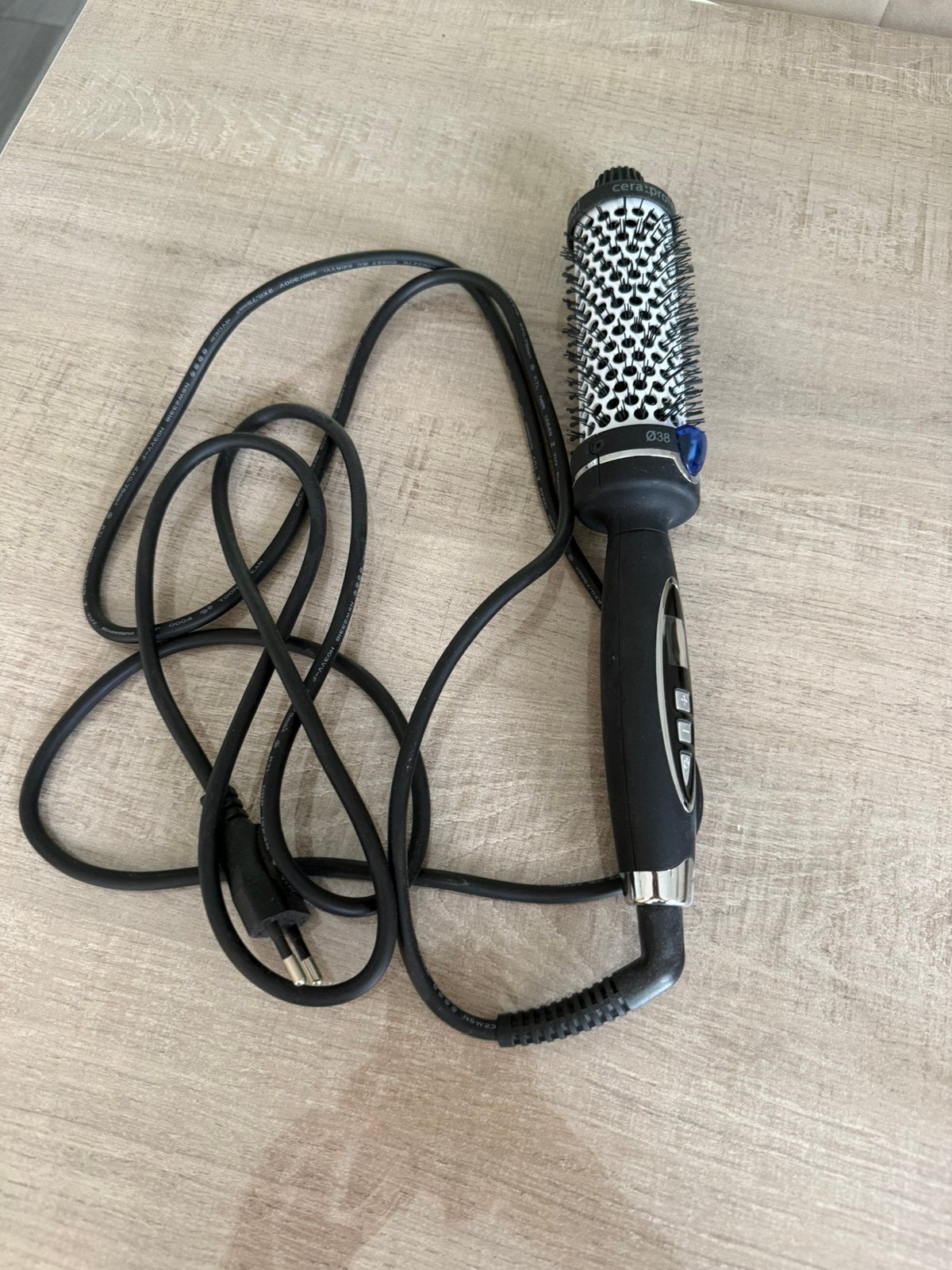 Cera: professional styling brush, Ophalen of Verzenden, Zo goed als nieuw, Krultang of Stijltang