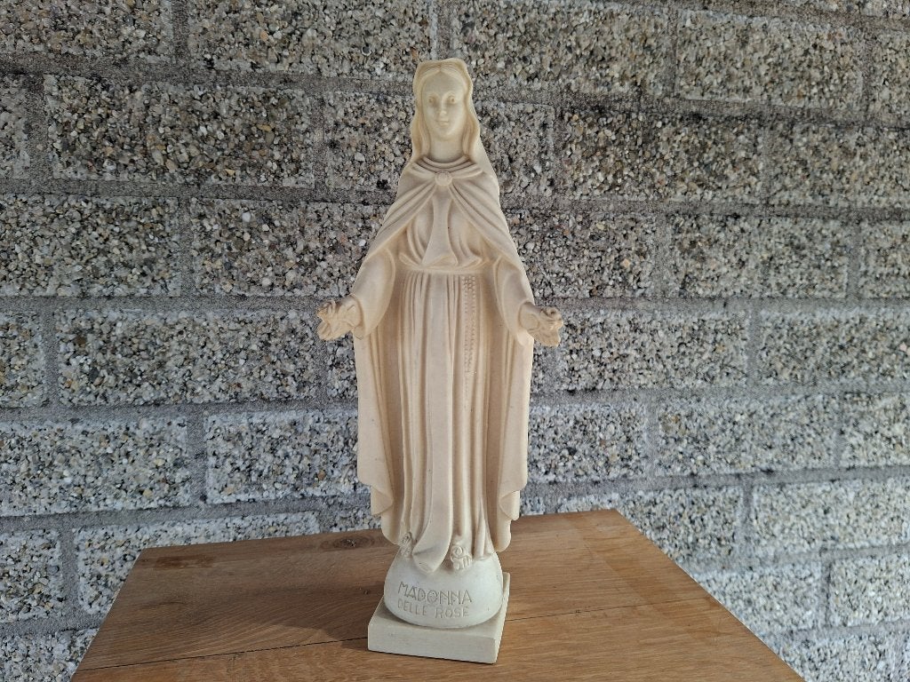 antiek madonna maria beeld met roosjes in haar handen, Ophalen of Verzenden