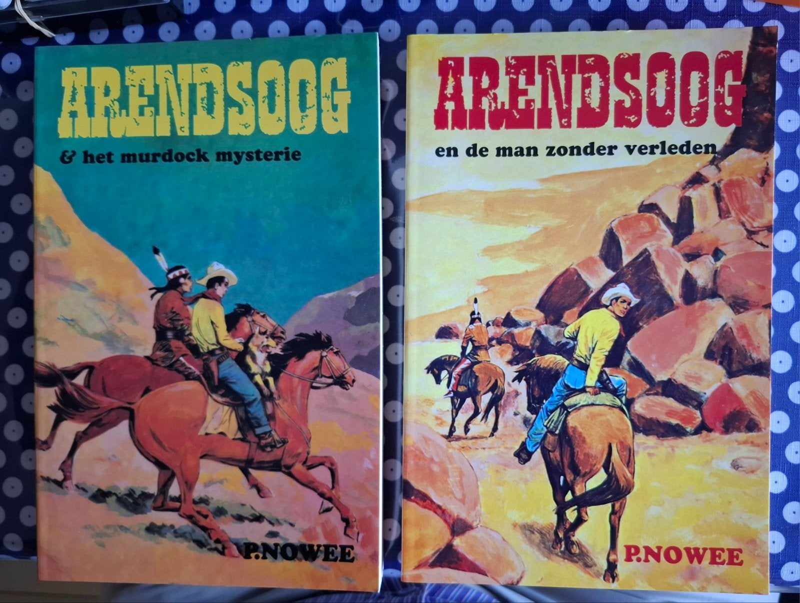 Arendsoog, 2 softcover uitgaves. € 6,--, Boeken, Ophalen of Verzenden, Zo goed als nieuw