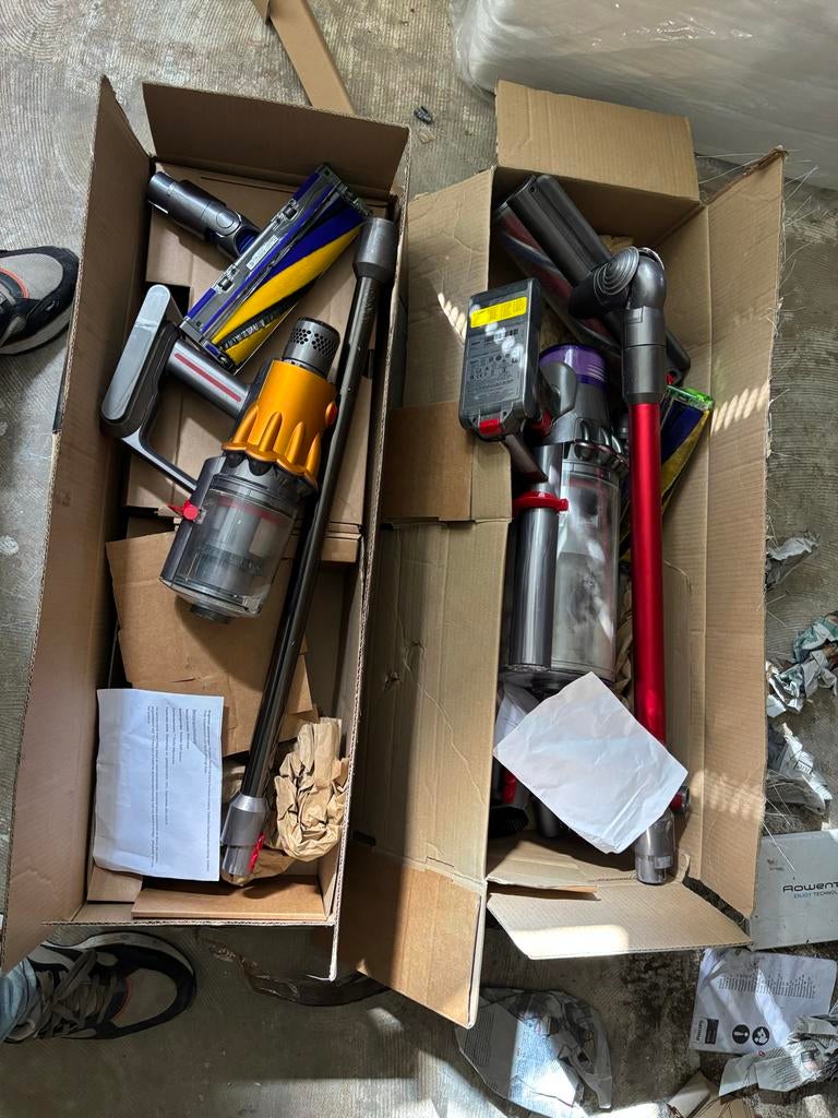 2x Dyson Outsize Absolute 1 x v12 detect slim absolute, Gebruikt, Draadloos, Ophalen of Verzenden, Dyson