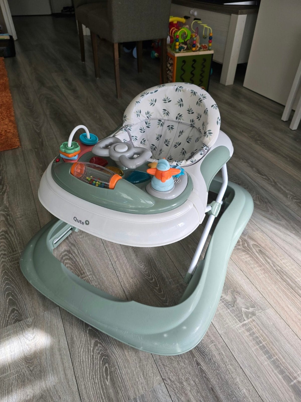 Baby loopstoel, Kinderen en Baby's, Ophalen, Zo goed als nieuw, Babygym, Met licht