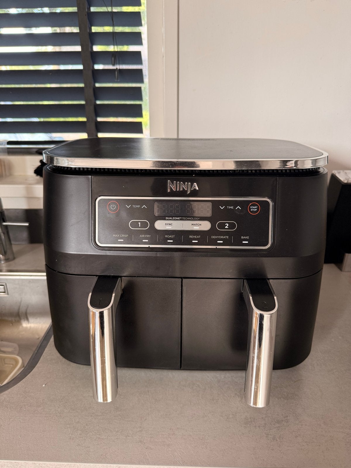 Ninja Foodi Dual Zone Airfryer AF300EU - Zo goed als nieuw, Ophalen of Verzenden, Zo goed als nieuw, Airfryer, 1500 gram of meer