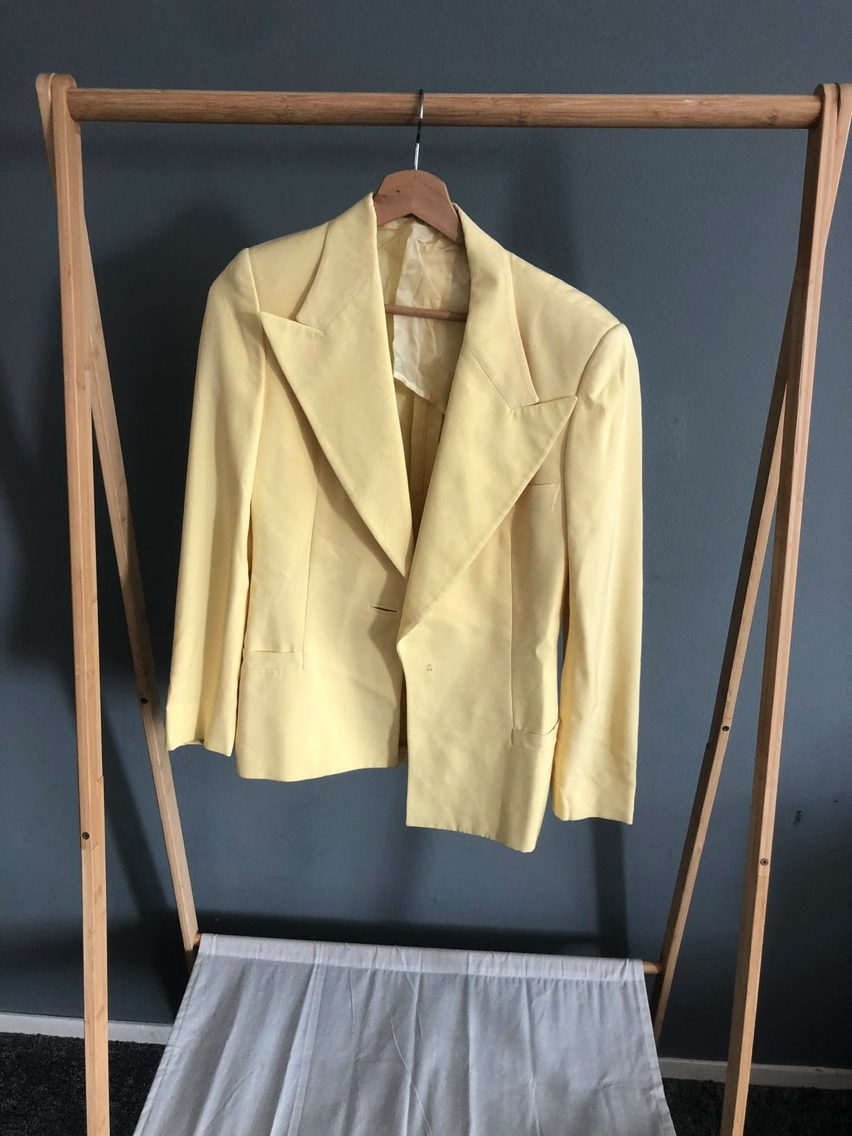 Vintage versace blazer, Ophalen of Verzenden, Zo goed als nieuw, Maat 38/40 (M), Geel