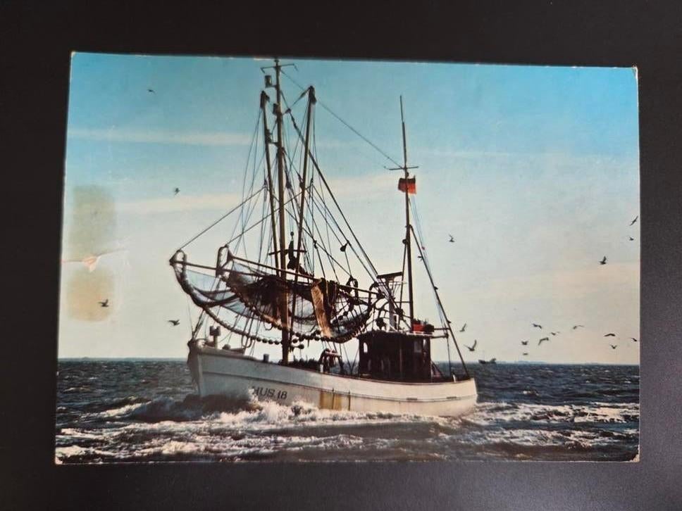 Vintage Ansichtkaart Vissersboot op Zee, Ophalen of Verzenden, 1960 tot 1980, Ongelopen