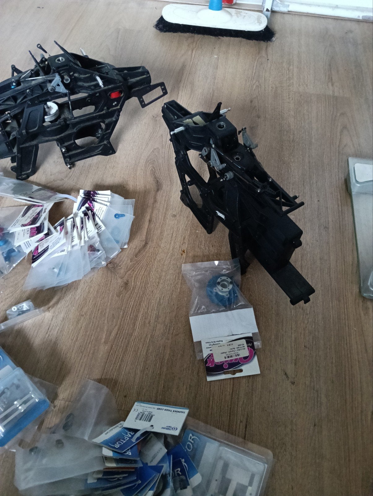 Thunder tiger Raptor onderdelen, Ophalen, Nieuw, Nitro, Helikopter