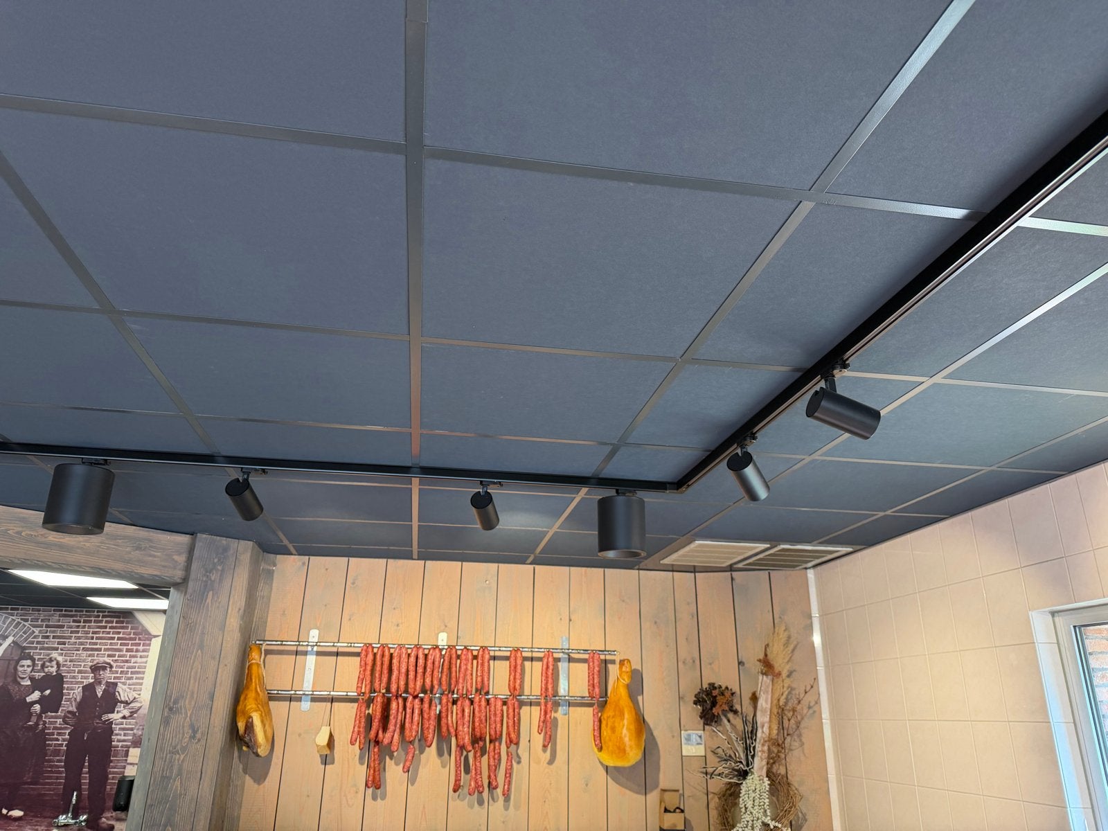 70 m2 Systeem plafondplaten met winkelverlichting, Ophalen