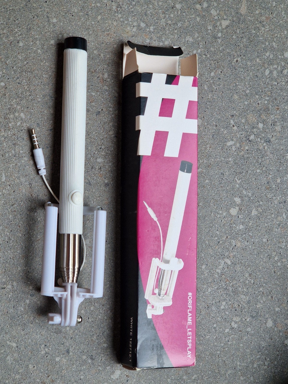 Selfie stick met bediening., Ophalen of Verzenden, Nieuw, Overige typen