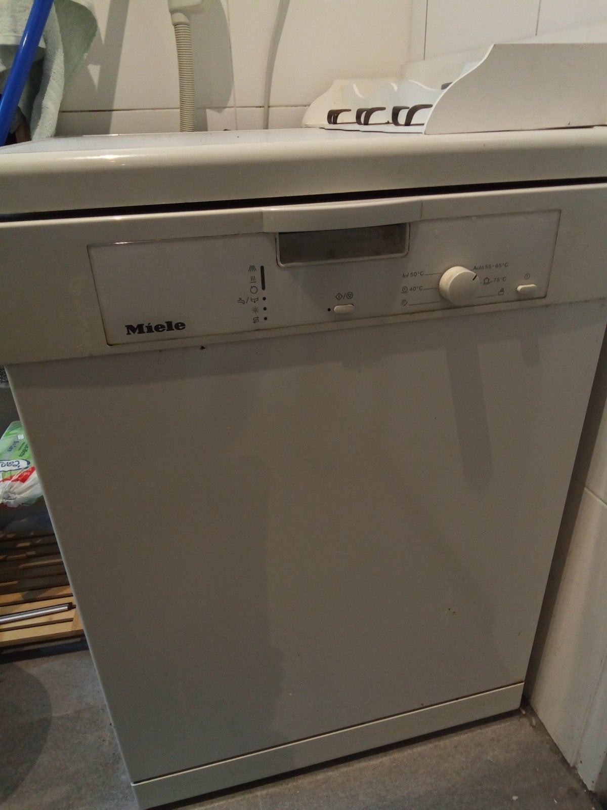 Vaatwasser Miele, Ophalen