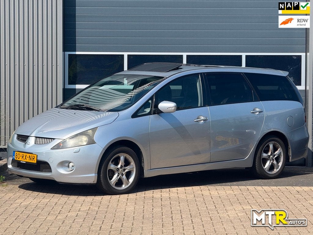 Mitsubishi Grandis 2.4-16V Intense Paris Pack 6p. NAP|APK, Auto's, Automatische klimaatregeling, Zwart, Bedrijf, 6 stoelen