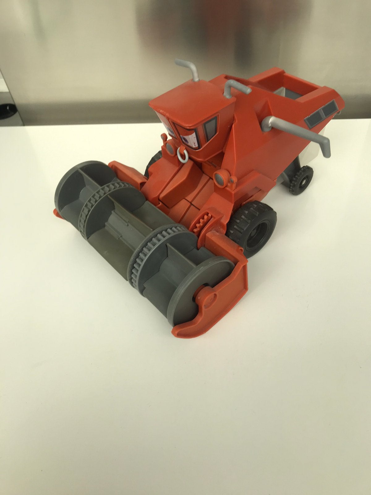 Disney Cars Frank de hele grote deze eet echt auto’s, Ophalen, Zo goed als nieuw