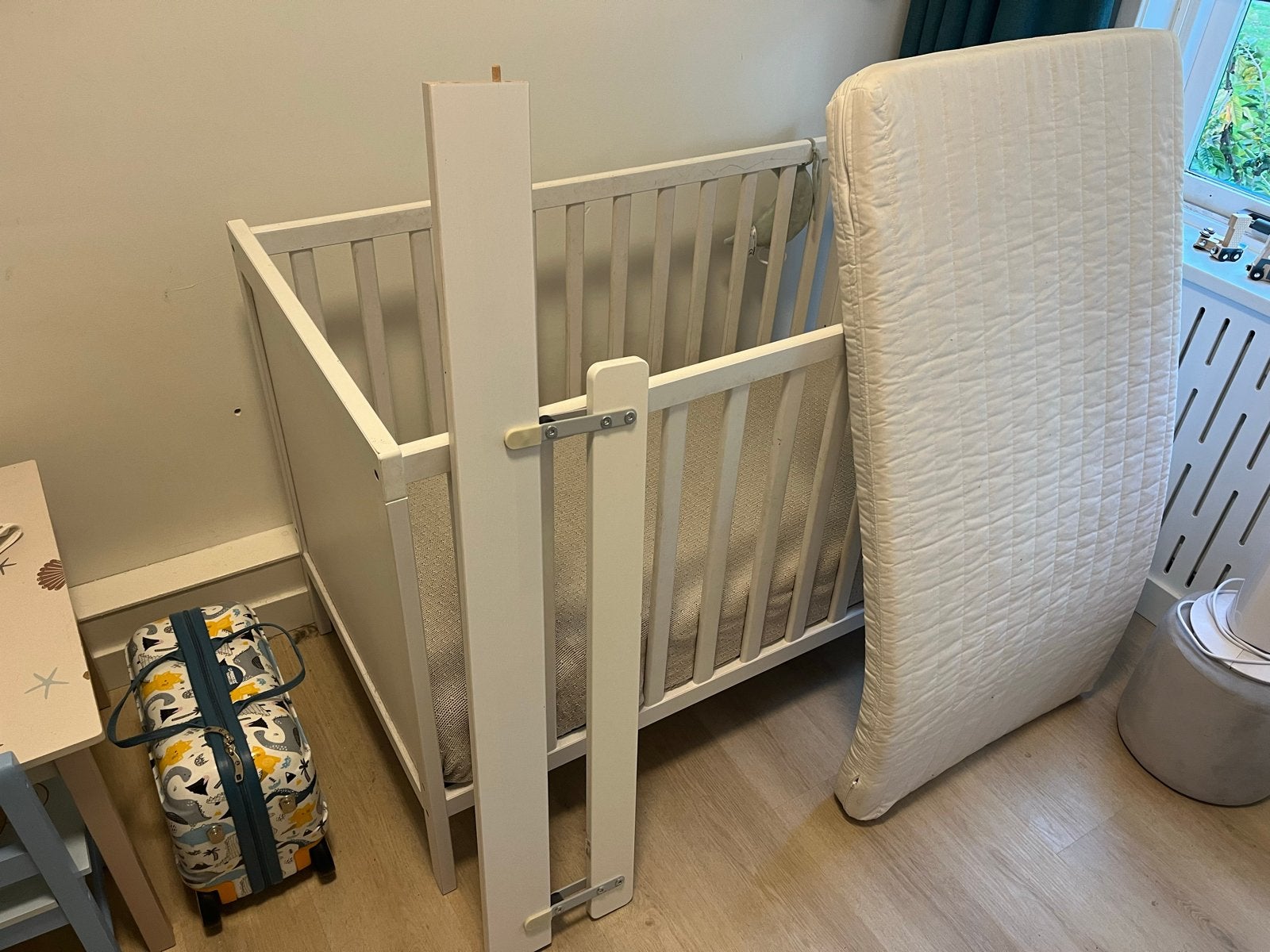Witte commode met 3 lades met ledikant, Ophalen, Gebruikt, 50 tot 70 cm, 75 tot 100 cm