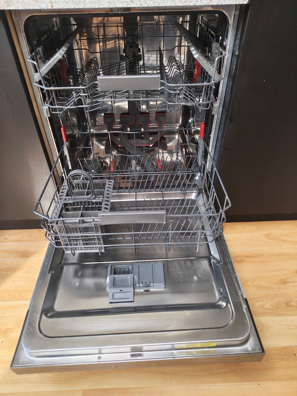 Whirlpool inbouw vaatwasser, Witgoed en Apparatuur, Ophalen, Inbouw, Minder dan 85 cm