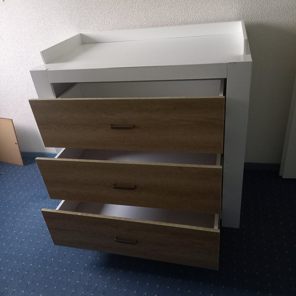 Commode met 3 lades en opstaande rand, Ophalen, Gebruikt, 50 tot 70 cm, 75 tot 100 cm