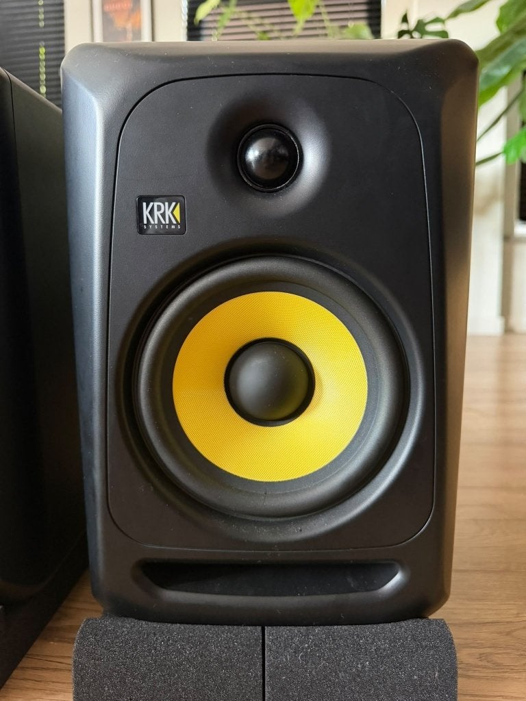 Foto 4 van KRK Classic 7 set + monpads + kabels