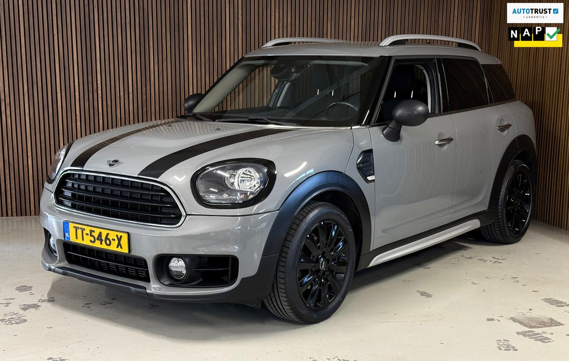 Mini Countryman 1.5 One Dutch Made Edition, Auto's, Mini, Stof, Gebruikt, Countryman, Met garantie (alle)