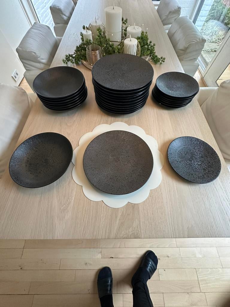 Servies uit de Cubical-collectie van Palmer, Huis en Inrichting, Keuken | Servies, Zo goed als nieuw, Bord(en), Overige stijlen