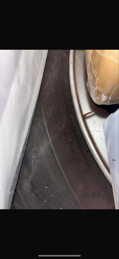 Z.g.a.n. 4 banden 185/65R15 88T met Peugeot velgen, Ophalen, Gebruikt
