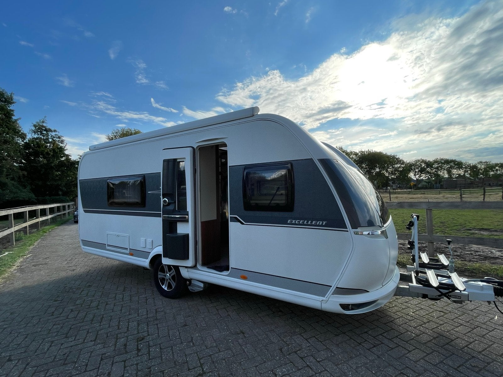 Hobby 540 WLU Excellent, mover en fietsen drager bj 2020., Rondzit, Hobby, Particulier, 5 tot 6 meter
