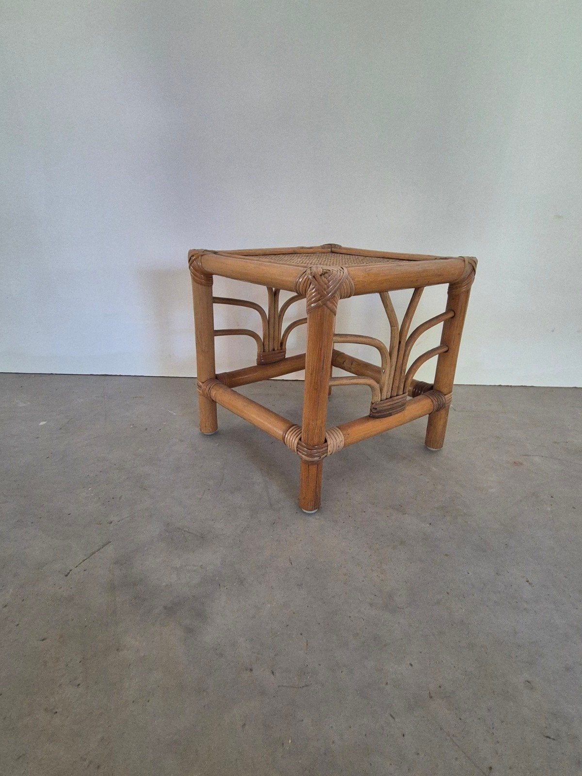 Vintage boho rotan bamboe tafeltje, Ophalen of Verzenden