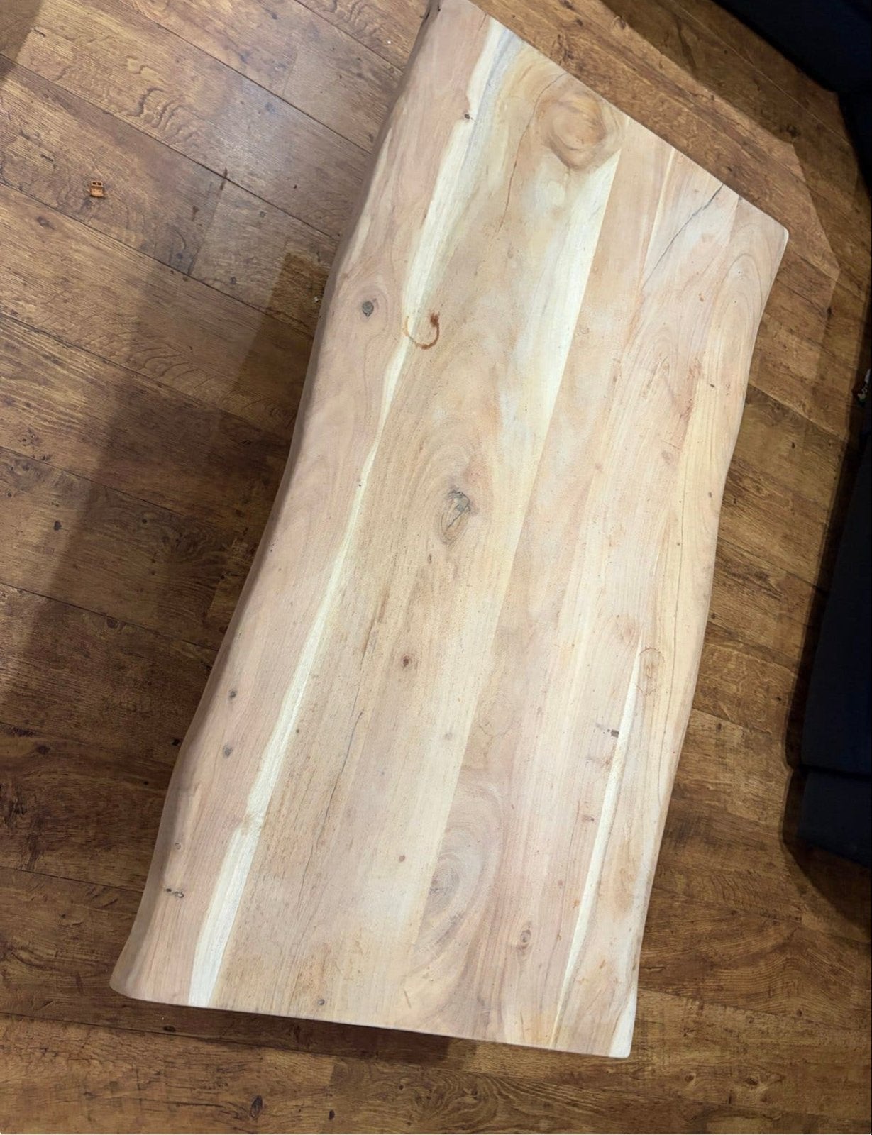 Salontafel van massief acaciahout met metalen onderstel, Ophalen, Gebruikt, 100 tot 150 cm, 50 tot 100 cm