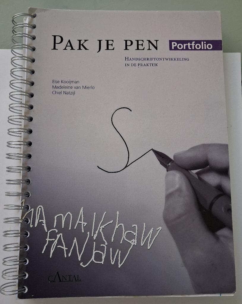 Pak je pen boek en portfolio, Gelezen, HBO, Ophalen of Verzenden, Alpha