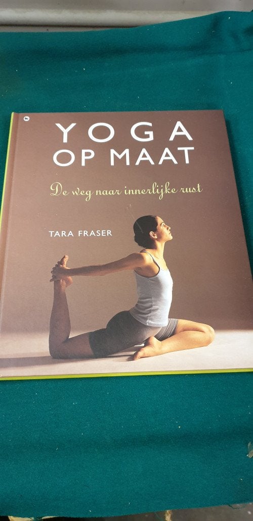boek ,yoga op maat, Boeken, Ophalen of Verzenden