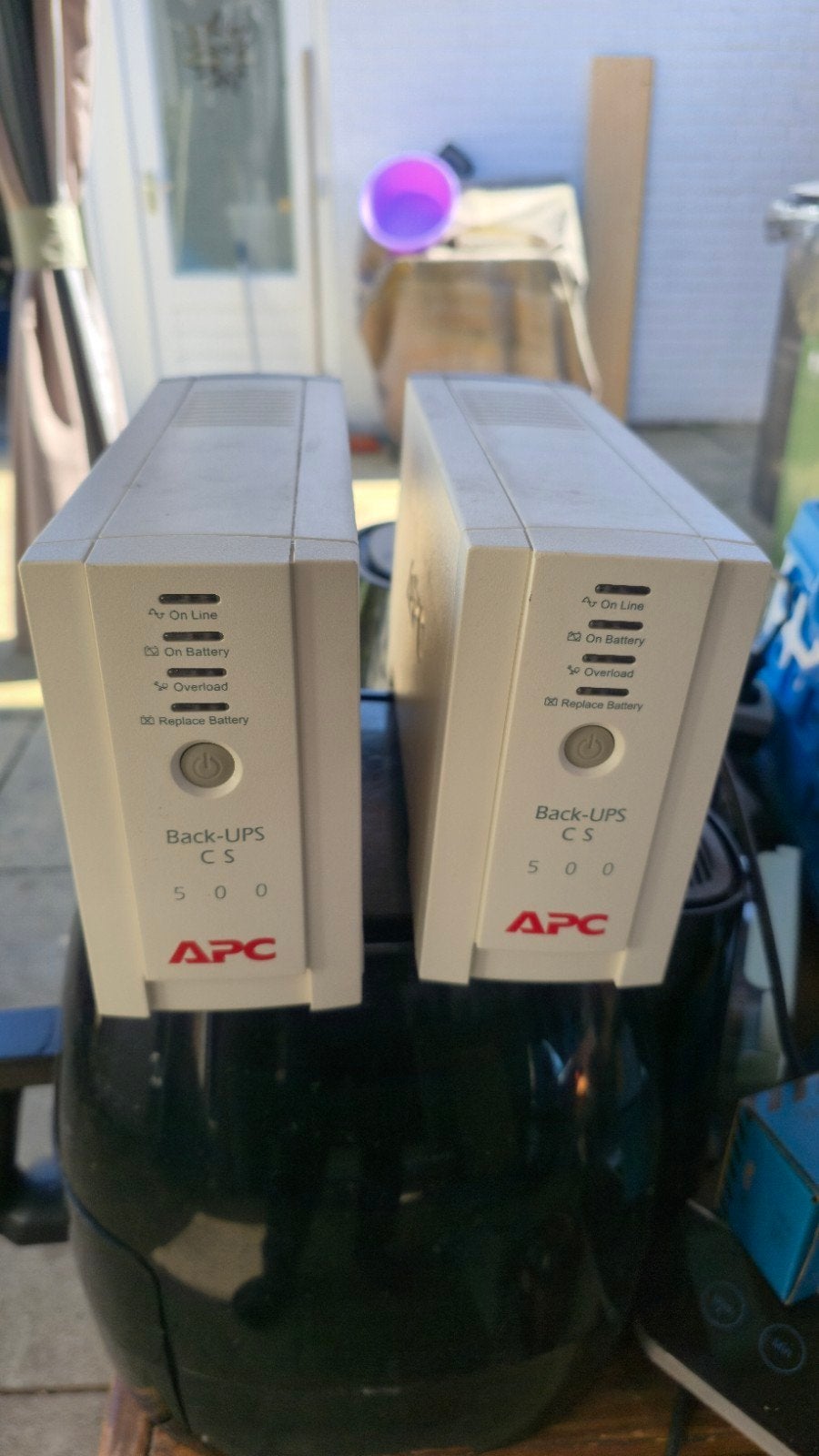 APC Back-UPS CS 500 (2 stuks) - Noodstroomvoeding, Computers en Software, Noodvoedingen (UPS), Ophalen