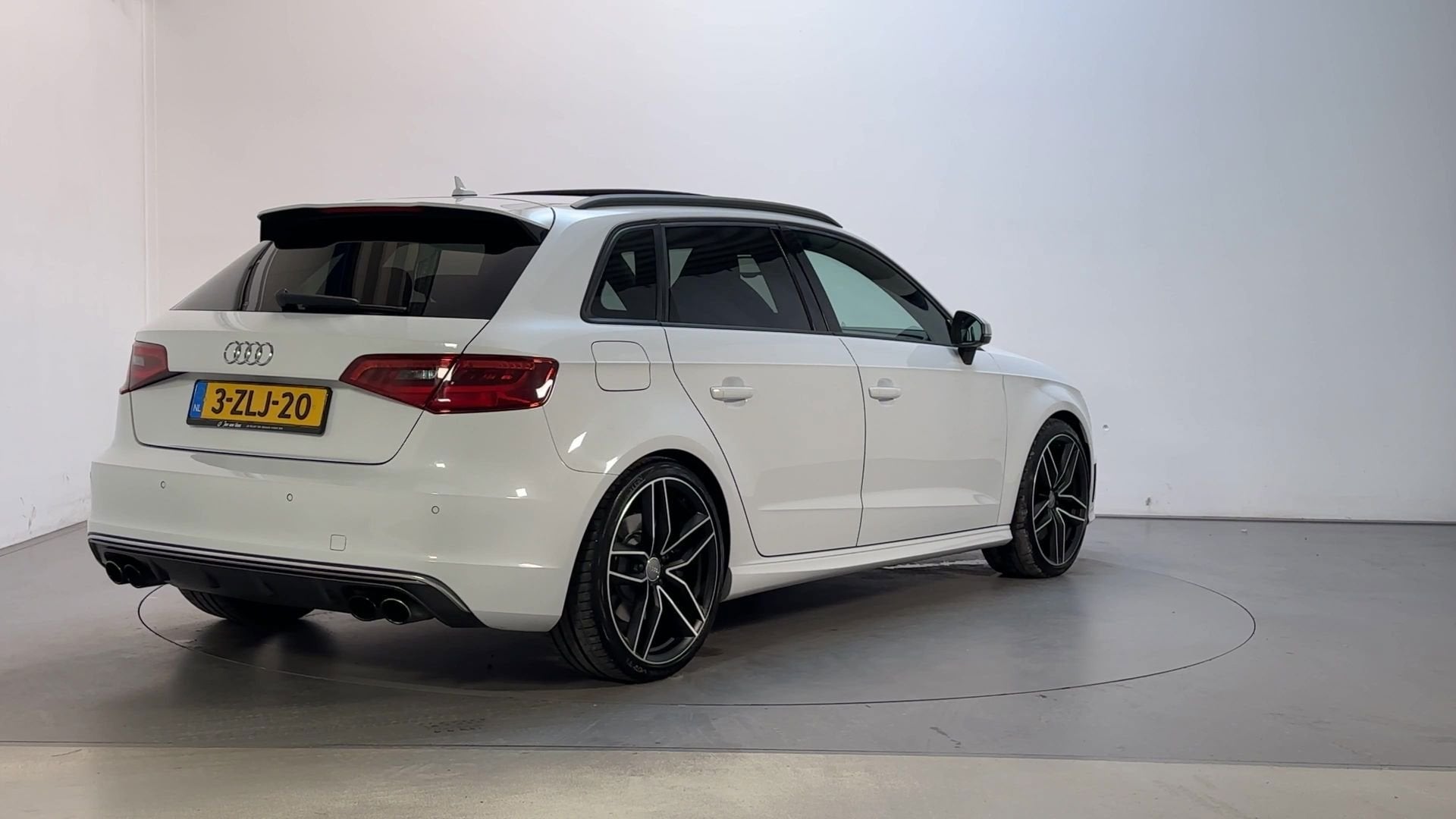 Audi A3 Sportback 2.0 TFSI S3 Quattro Pro Line Plus Panorama, Auto's, Automaat, Dealer onderhouden, Gebruikt, 4 cilinders