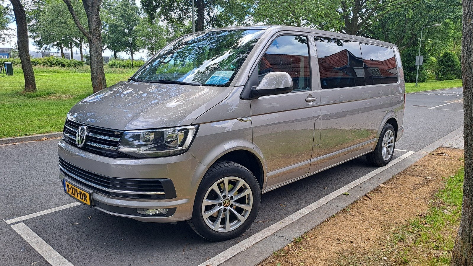 Volkswagen Transporter 2.0TDI 110KW 2017 DC Highline, Voorwielaandrijving, Stof, 4 cilinders, Volkswagen