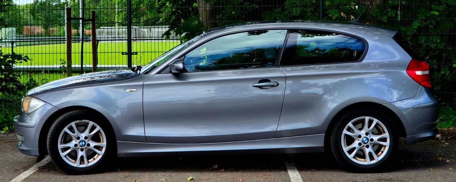 BMW 1-Serie 2010 Apk 27-3-2027 Airco Ijskoud, Auto's, 1-Serie, 1995 cc, Zwart, 4 cilinders
