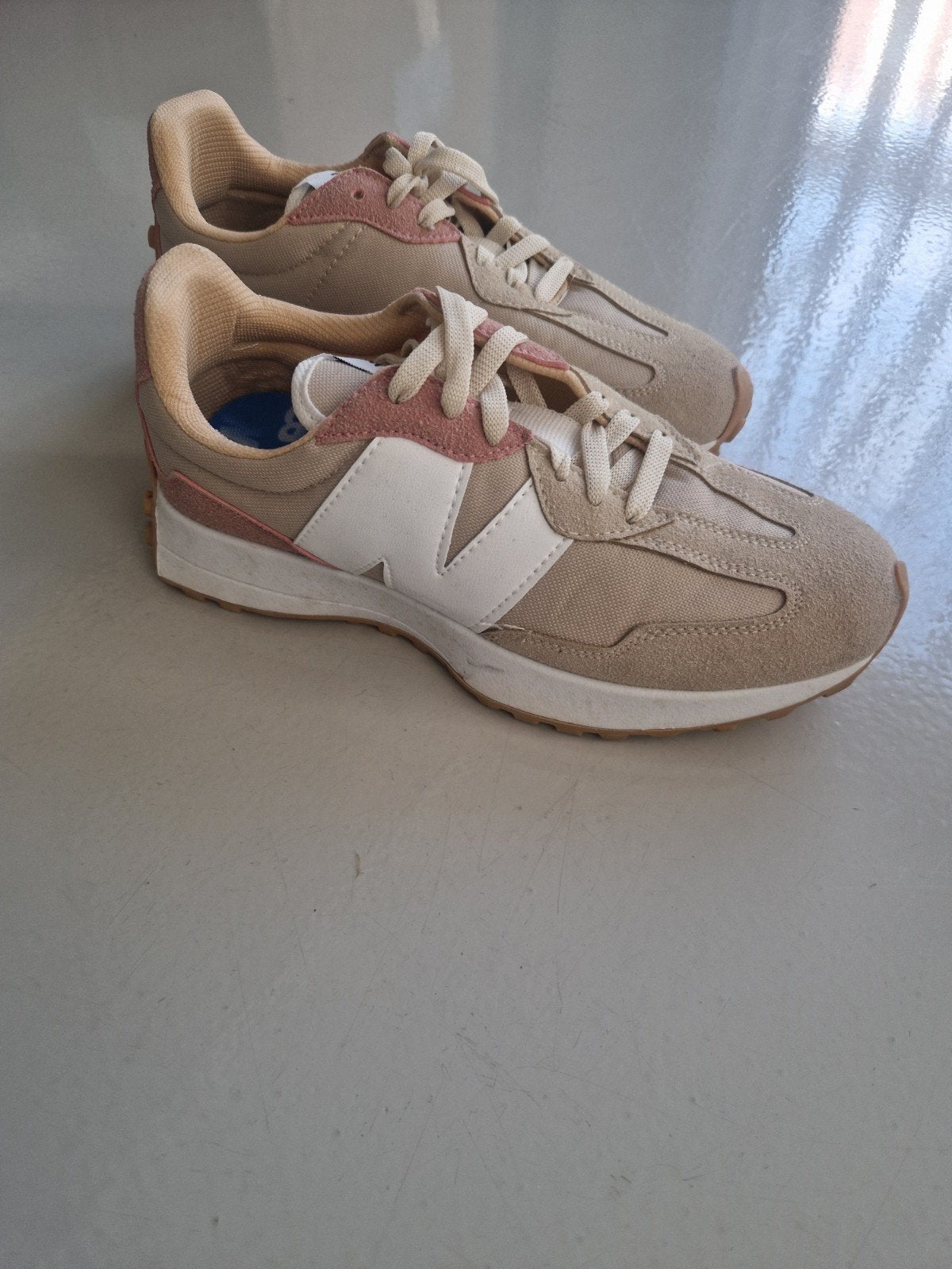New Balance 327 sneakers - Beige/Roze maat 38, Kleding | Dames, Beige, New Balance, Ophalen of Verzenden, Sneakers of Gympen
