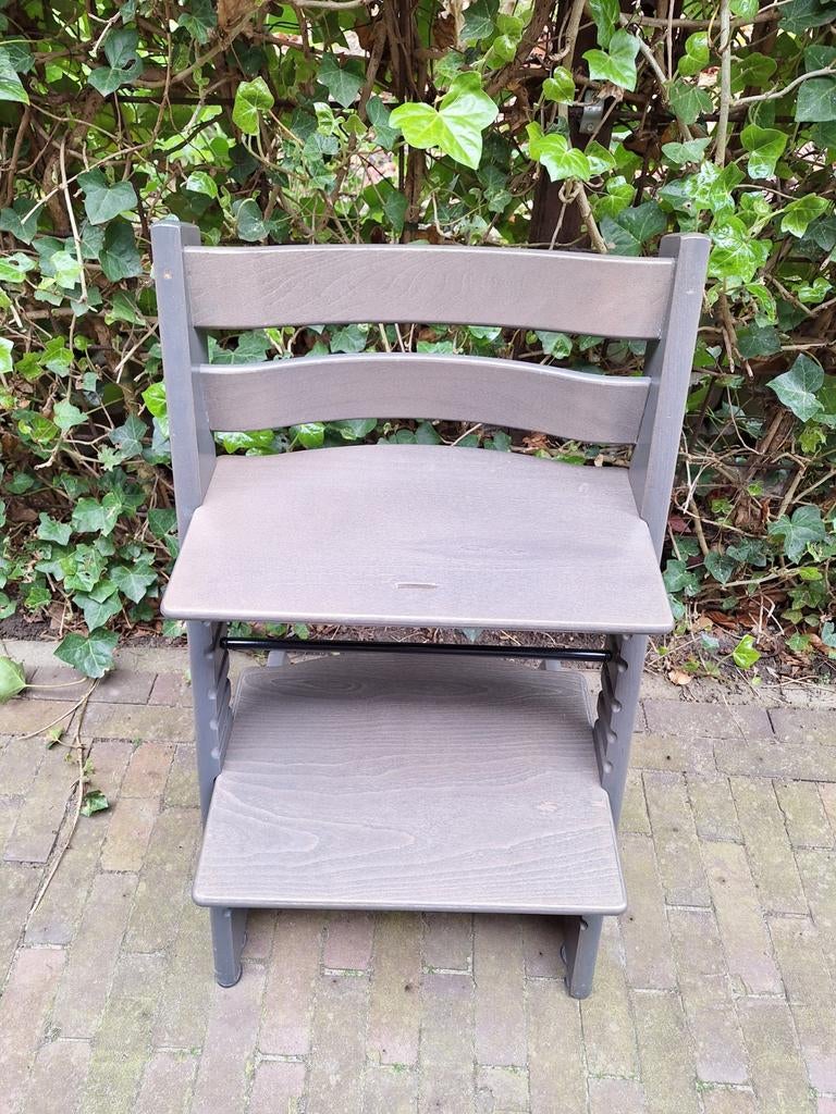 Mooie Hazy Grey Stokke Tripp trapp / kinderstoel, Kinderen en Baby's, Kinderstoelen, Ophalen, Nieuw, Meegroeistoel, Aanschuifbaar