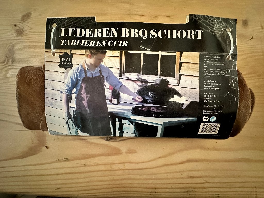 Lederen bbq schort Nieuw en nog in verpakking, Ophalen of Verzenden, Nieuw