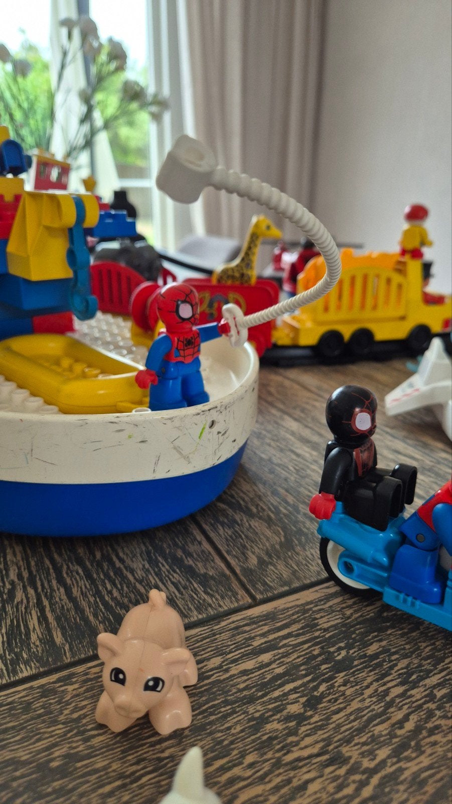 Grote partij Duplo met diverse sets en figuren, Kinderen en Baby's, Speelgoed | Duplo en Lego, Ophalen, Gebruikt, Duplo, Inclusief minifiguren