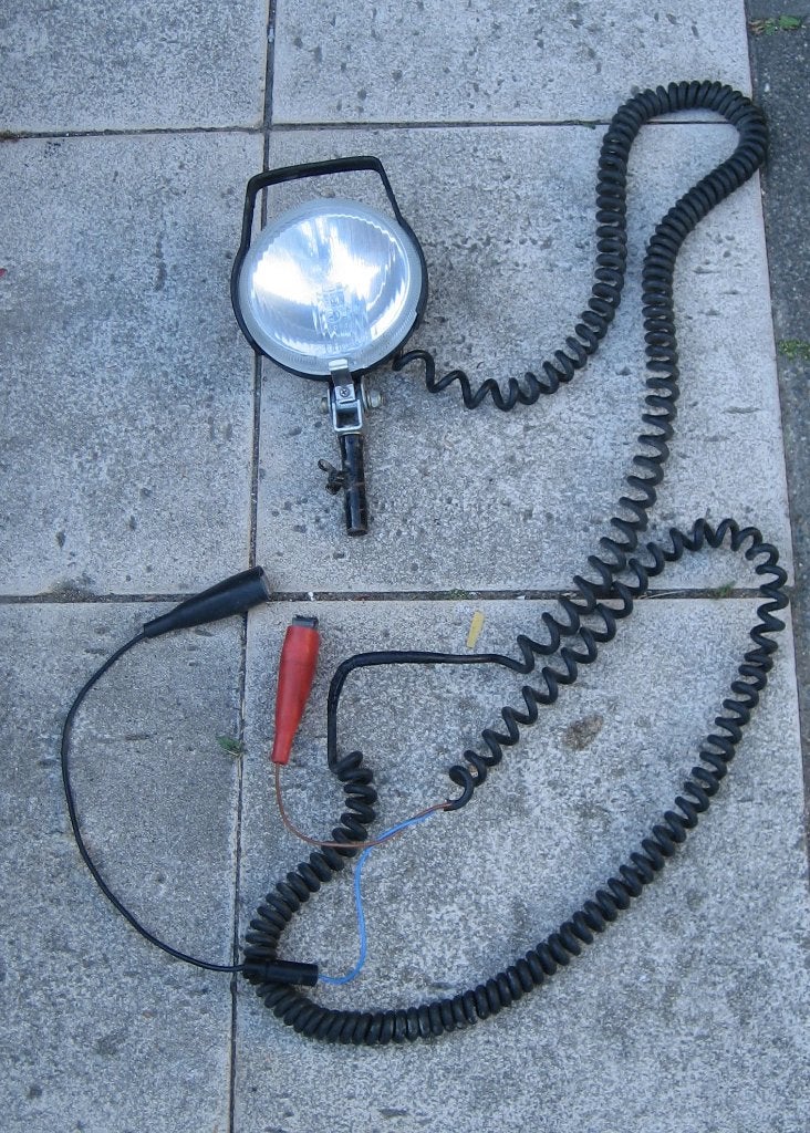 12 V Schijnwerper voor op auto te plaatsen met vleugelmoer, Ophalen of Verzenden, Gebruikt