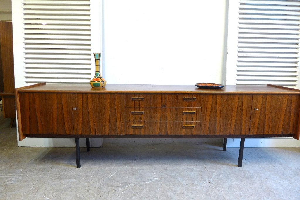 vintage midcentury palisander lowboard dressoir 246 cm, Overige houtsoorten, Met plank(en), Gebruikt, 150 tot 200 cm
