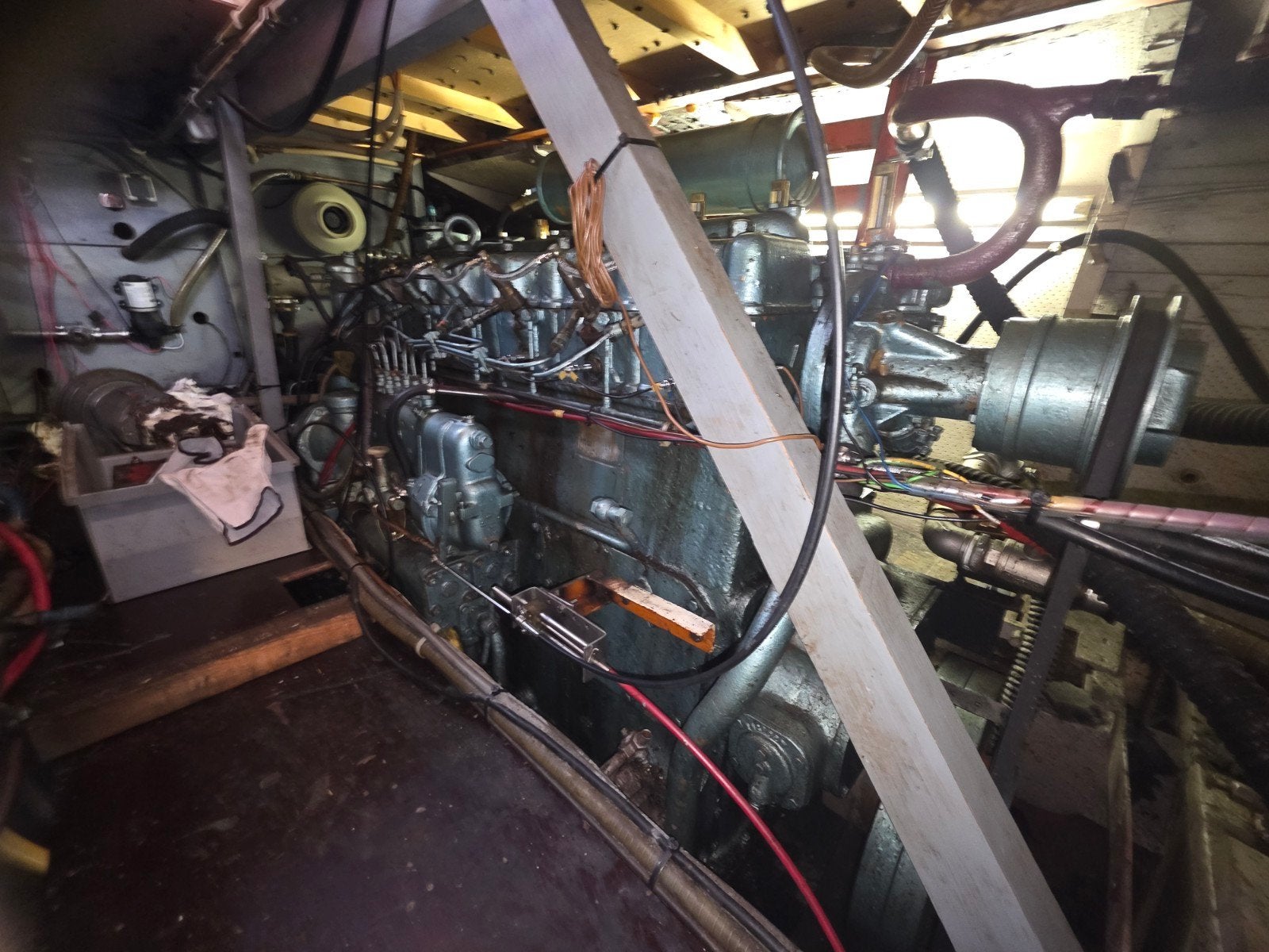 2x mwm rhs 418 s scheepsmotoren., Ophalen, Gebruikt, Motor en Techniek, Motorboot