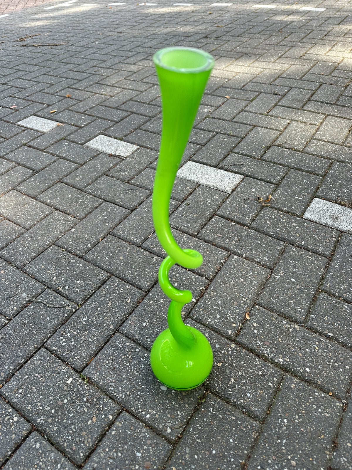 groene glazen siervaas / kunstobject, Ophalen of Verzenden