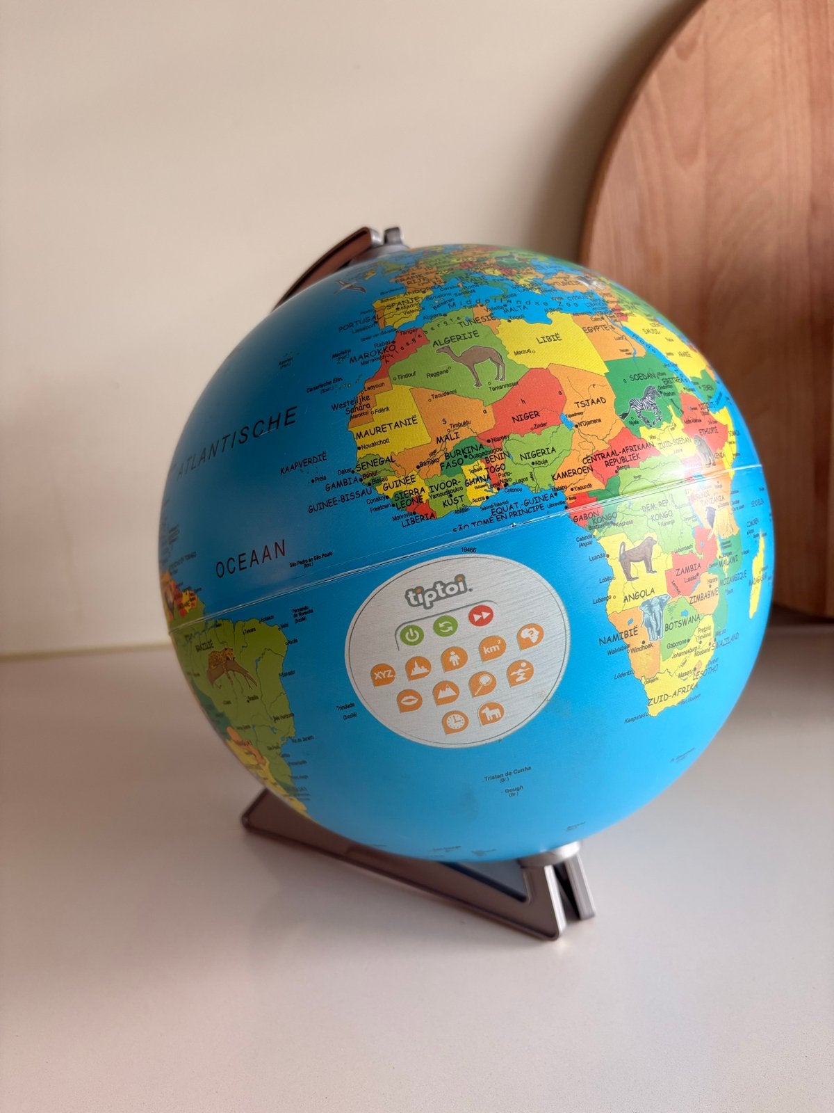 Tiptoi Wereldbol - Educatieve en Interactieve Globe, Huis en Inrichting, Kunststof, Draaibaar, Ophalen of Verzenden, Zo goed als nieuw