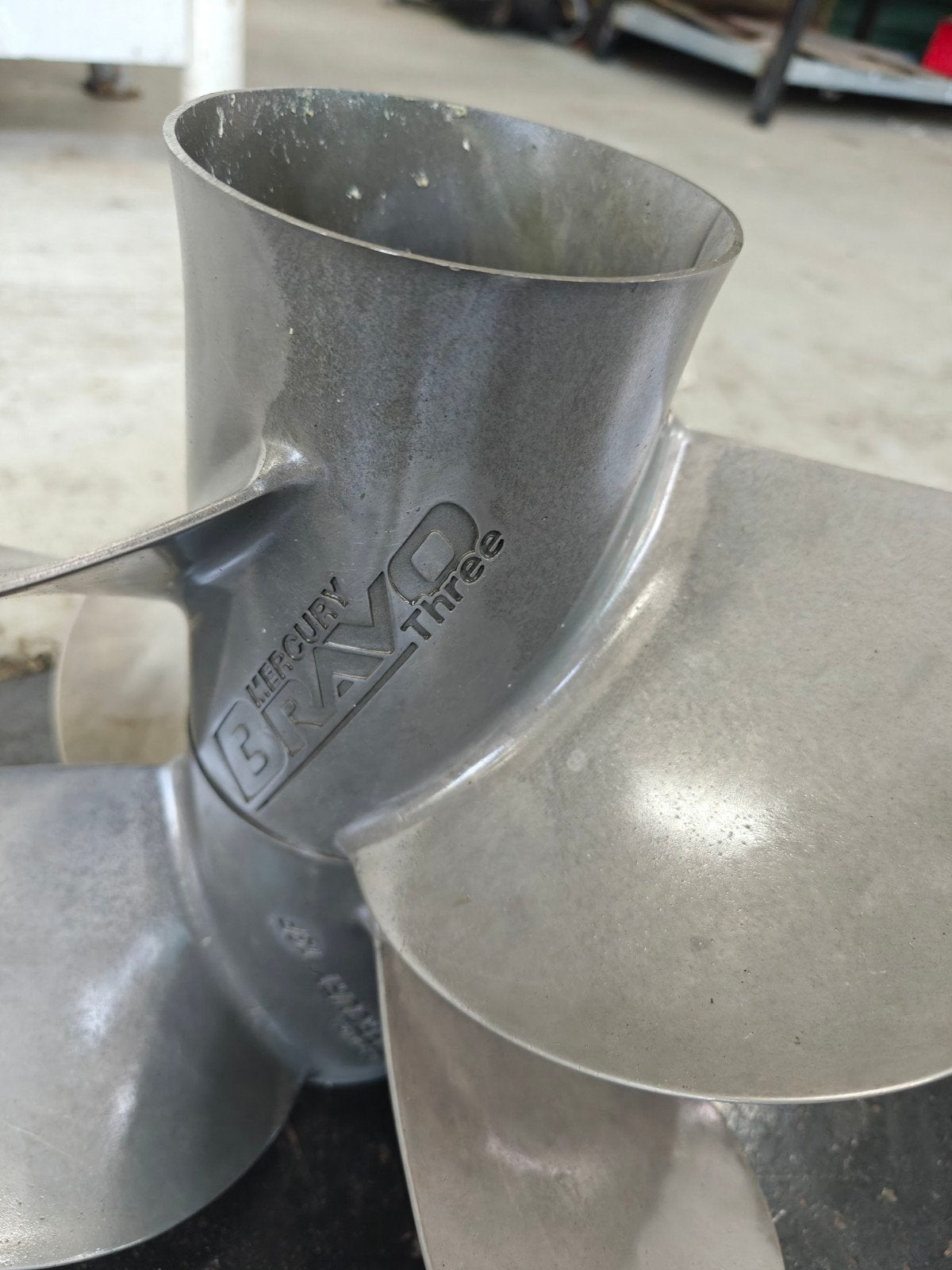 duo propellors Bravo Three, Ophalen of Verzenden, Zo goed als nieuw, Motor en Techniek, Motorboot