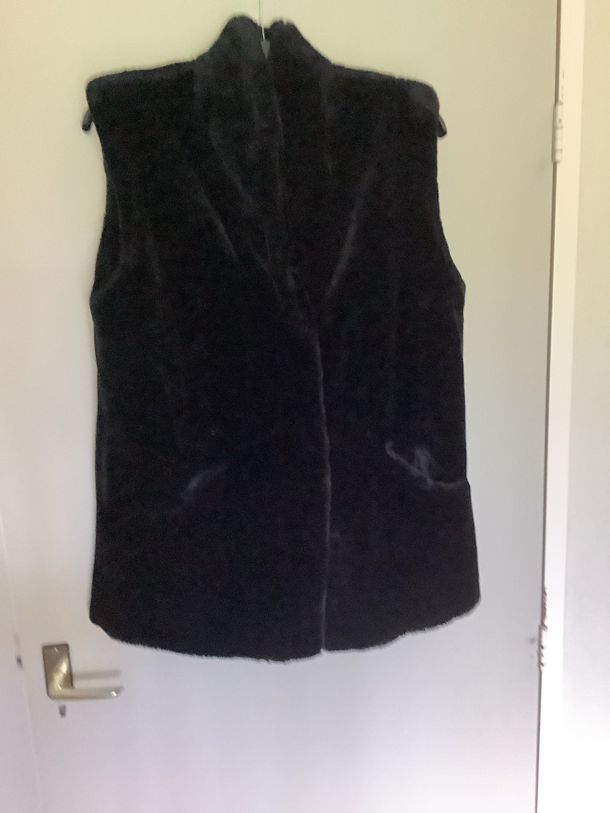 Zwart faux fur gilet van Odyssee, maat M, Kleding | Dames, Ophalen, Zo goed als nieuw, Maat 38/40 (M), Zwart