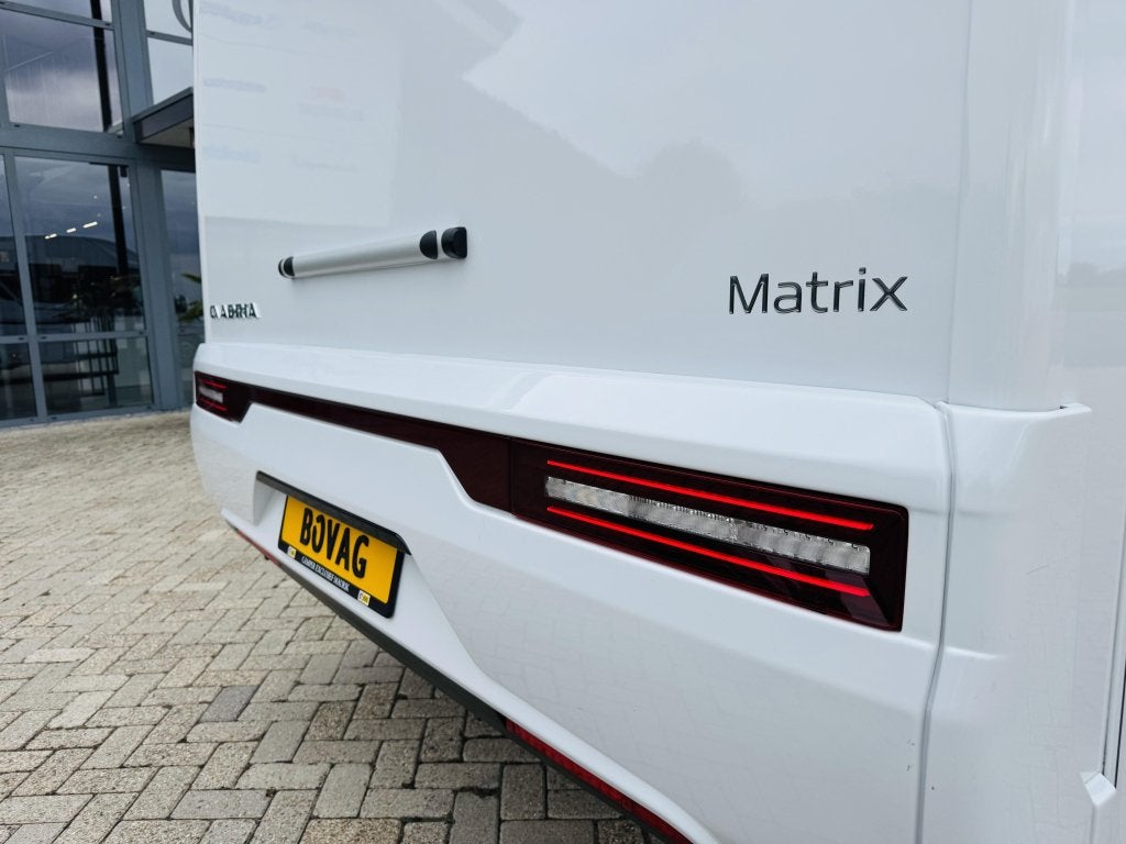 Foto 10 van Adria Matrix Plus 670 DL Automaat Lithium Airco Omvormer