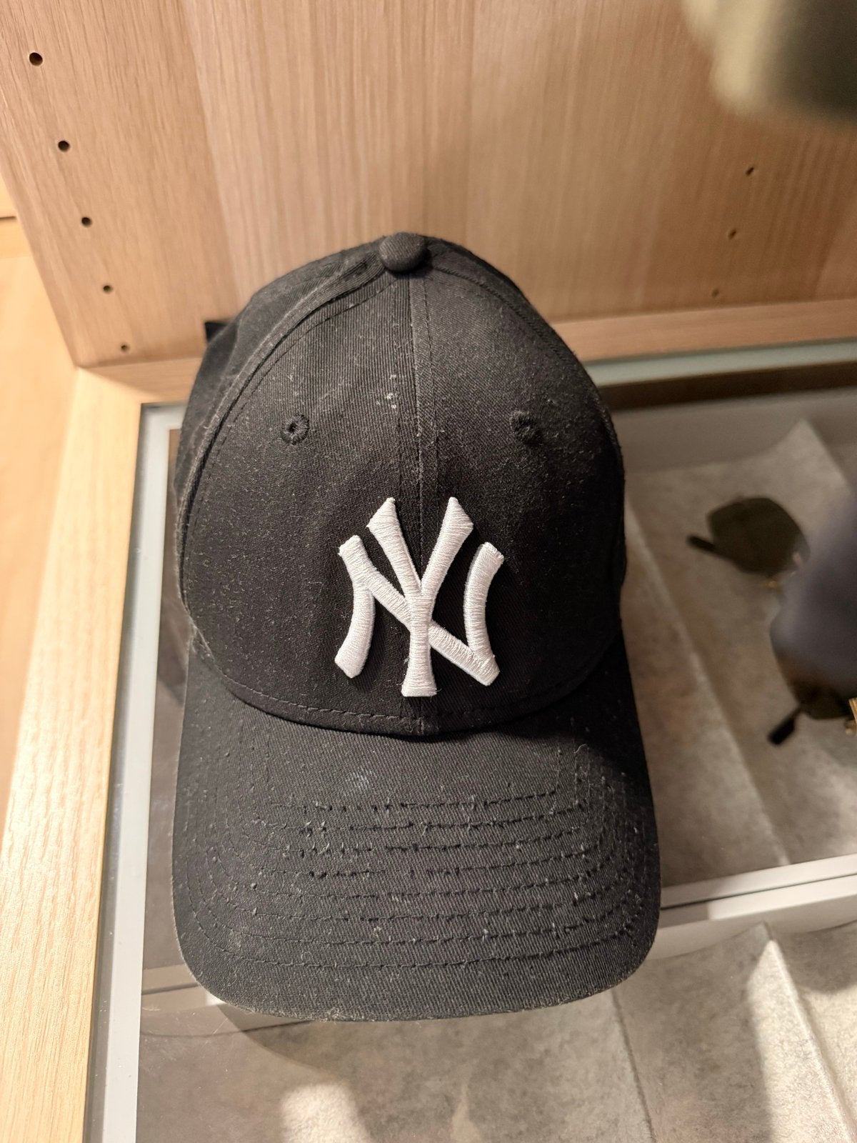 New York Yankees pet - Zwart met wit logo, Ophalen of Verzenden, Gedragen, One size fits all, Pet