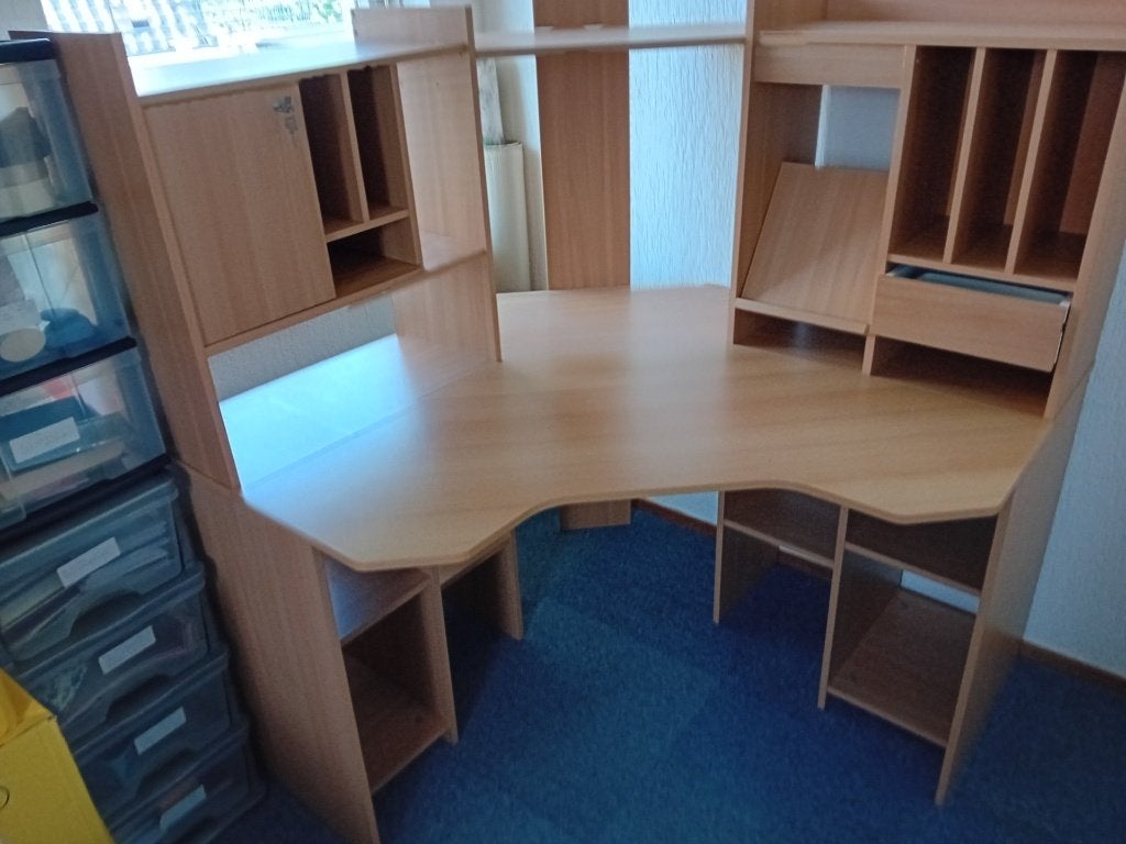 praktisch hoekbureau met opzetbergruimte, Ophalen, Hout, Hoekbureau, Zo goed als nieuw