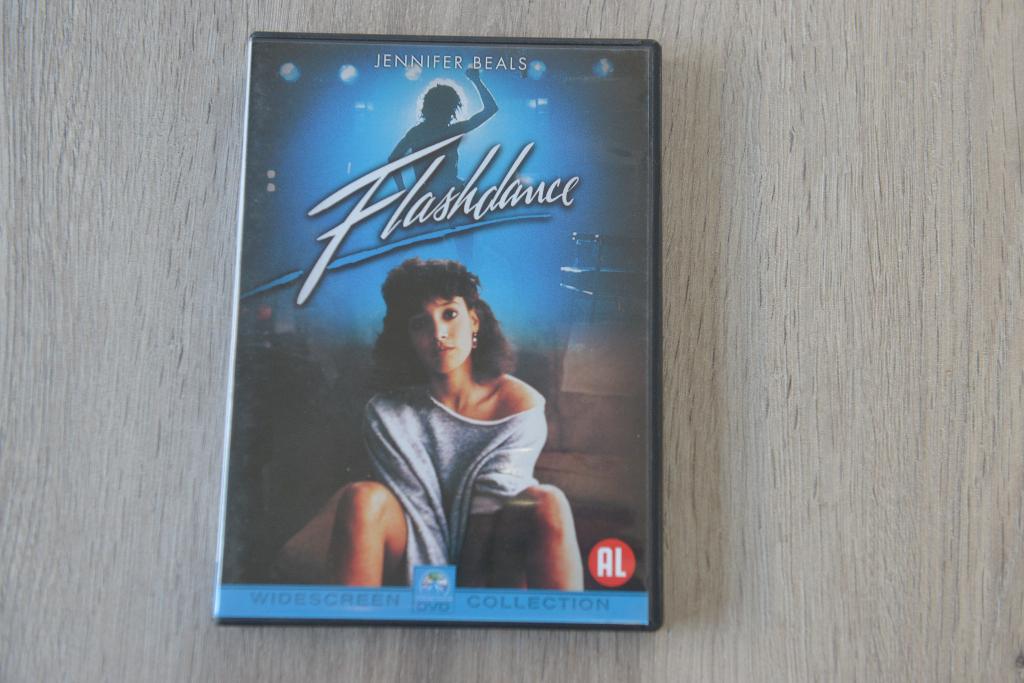 FLASHDANCE -- JENNIFER BEALS, Cd's en Dvd's, Verzenden, Overige genres, Zo goed als nieuw, Alle leeftijden